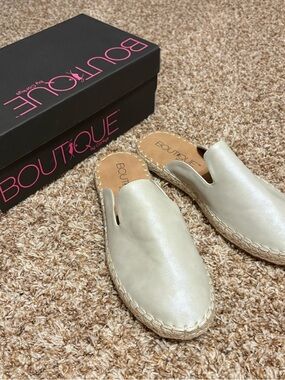 Boutique by Corkys Cream Slip-On Espadrille Mule